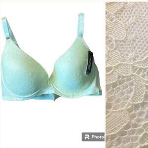 New Mamia Lingerie Bra 38D Lace Adjustable Straps Padded Cups Hook and Eye